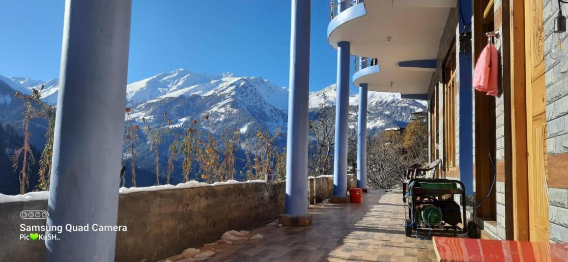 Cafe Kush Hotel Tosh Exterior photo